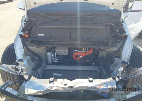 2022 Tesla Model Y Performance Dual Motor All-Wheel Drive from USA, damaged, VIN 7SAYGDEF4NF409231